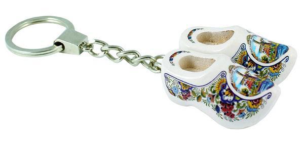 Keychain - 2 Wooden Shoes - White