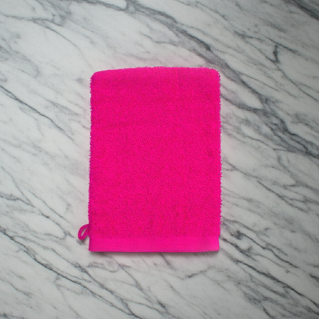 Alpha Washcloth - Fucshia