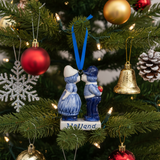DB Ornament-Kissing Couple